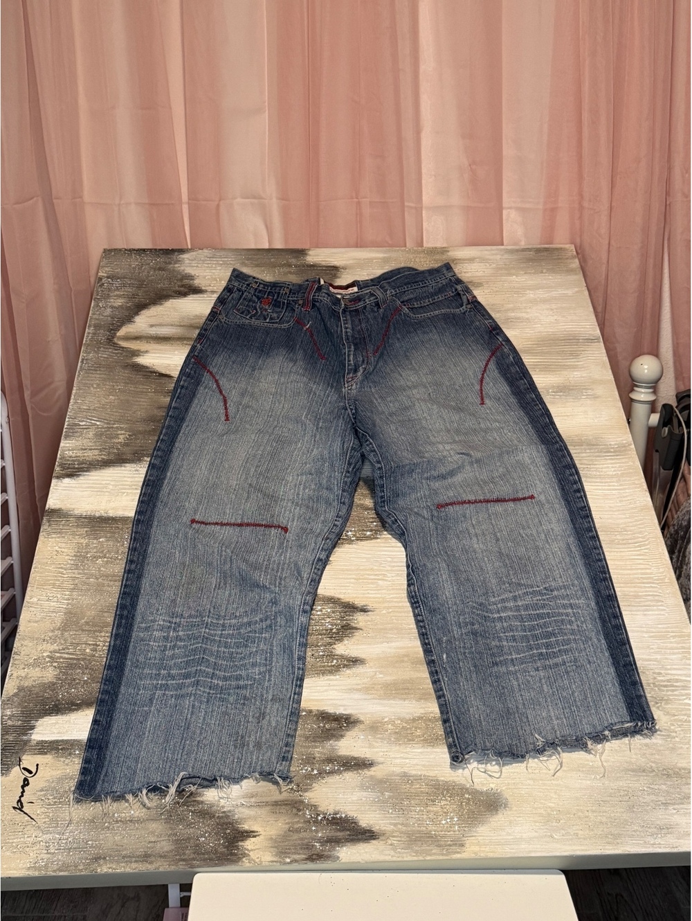Men w36 l34 Medium Wash Distressed Hem Pant